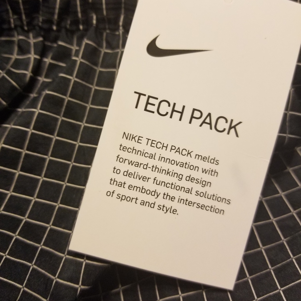 Nike Tech Pack Shorts - Picture 2 of 6
